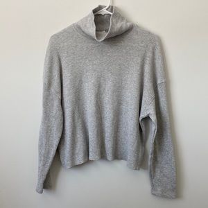 Aritzia The Group By Babaton Light Grey Waffle Knit Turtleneck Sweater